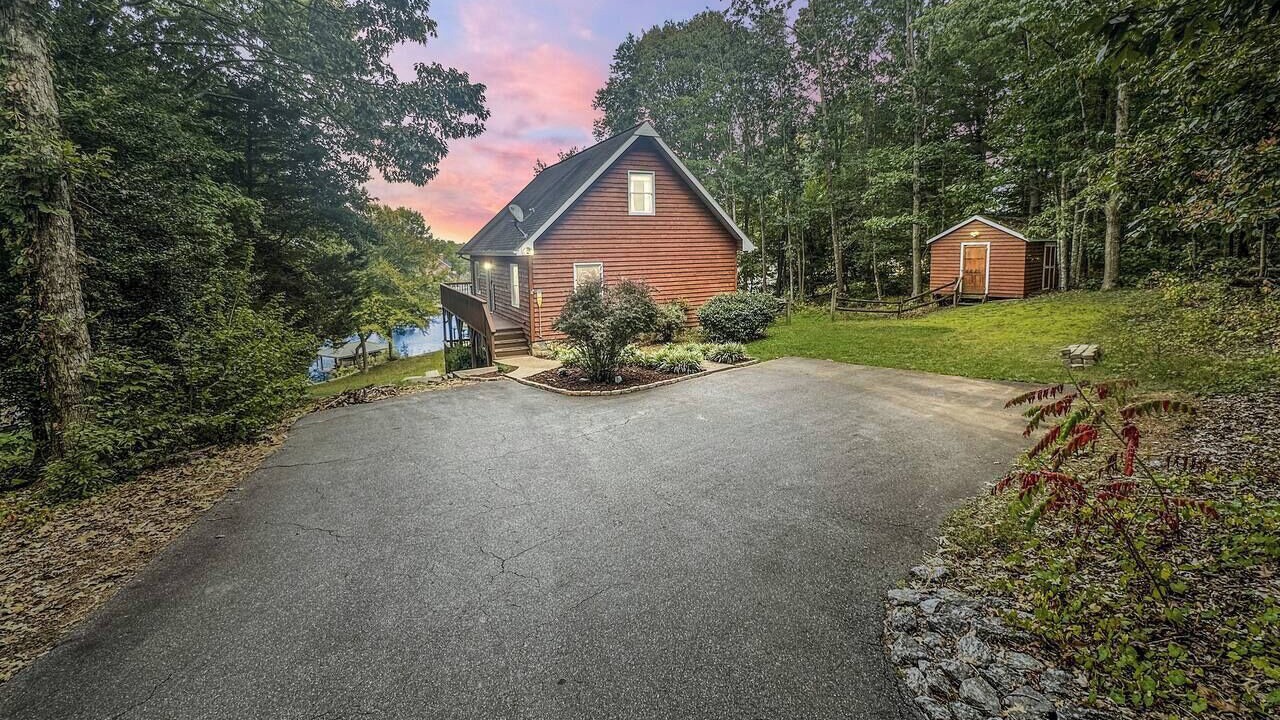 Photo of Outdoor in Hickory