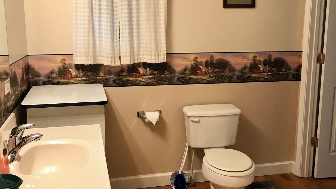 Photo of Bathroom in Walker-In-the-Hills