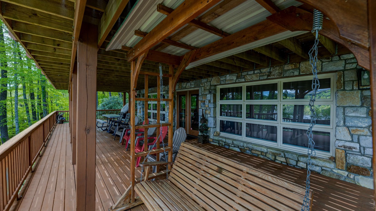 Photo of Patio Balcony in Cullowhee