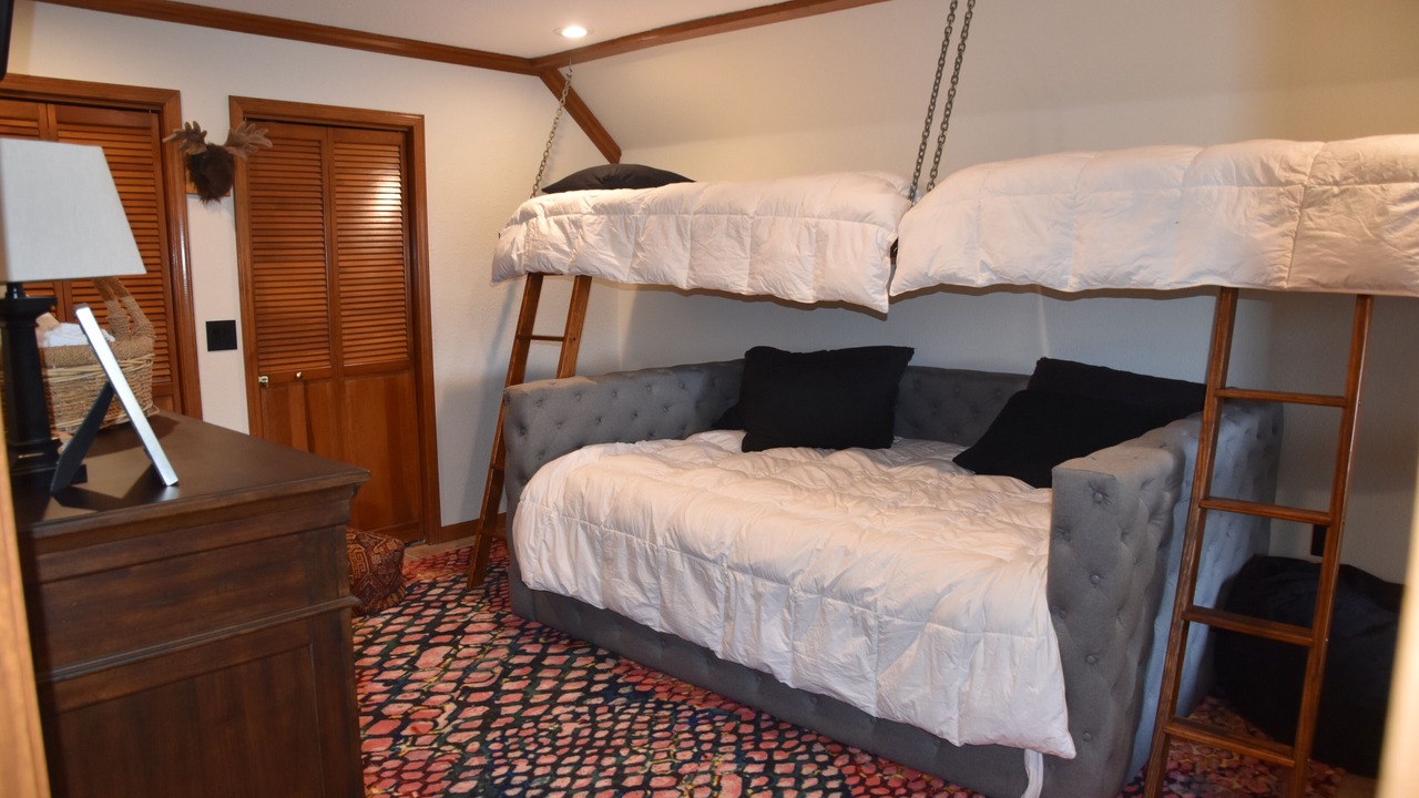 Photo of Bedroom in Cullowhee
