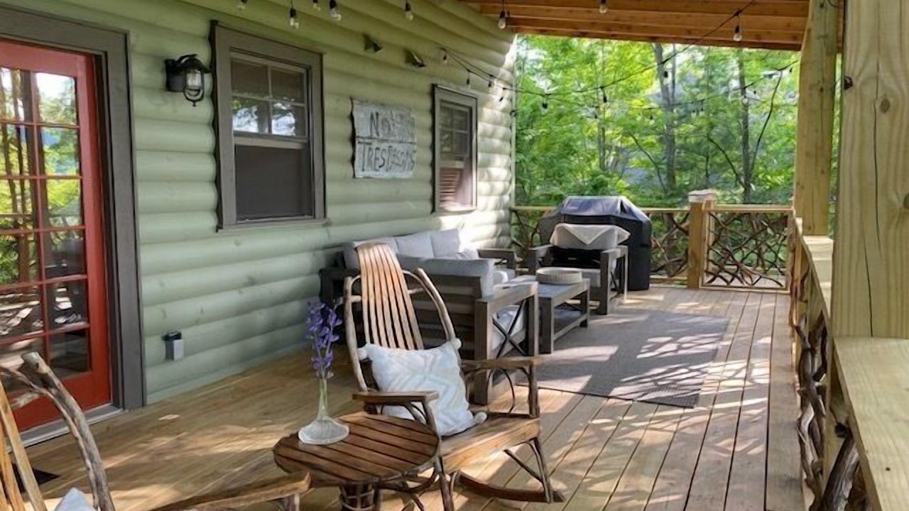 Photo of Patio Balcony in Cashiers