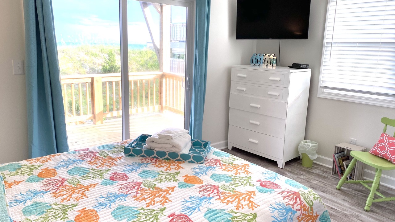 Photo of Bedroom in North Topsail Beach