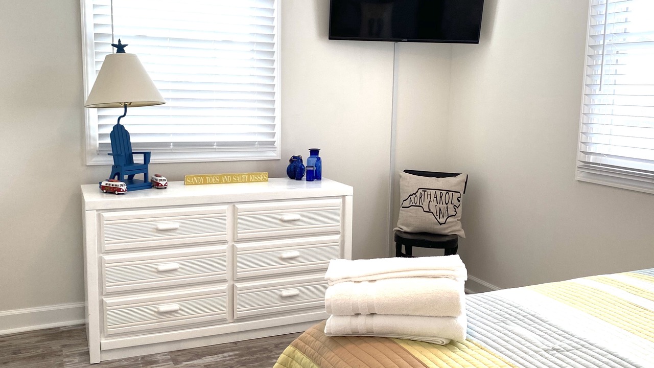 Photo of Bedroom in North Topsail Beach