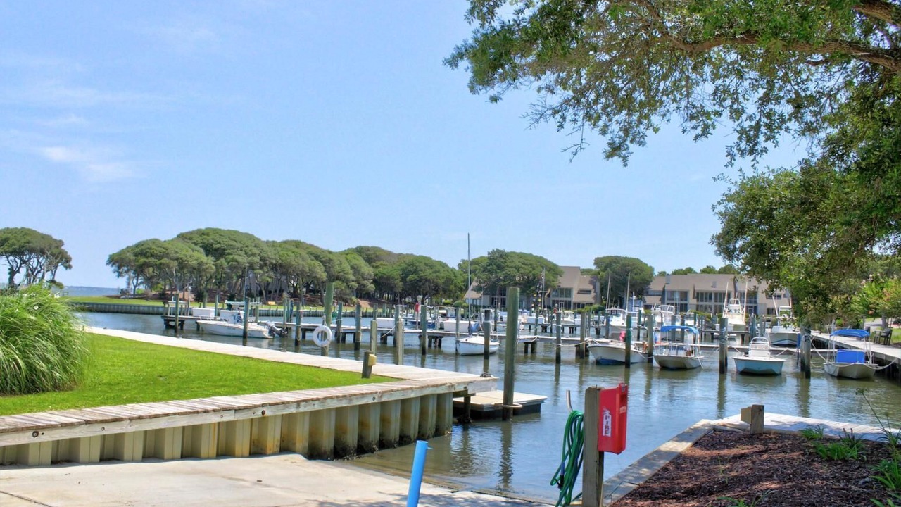 Photo of Others in Pine Knoll Shores