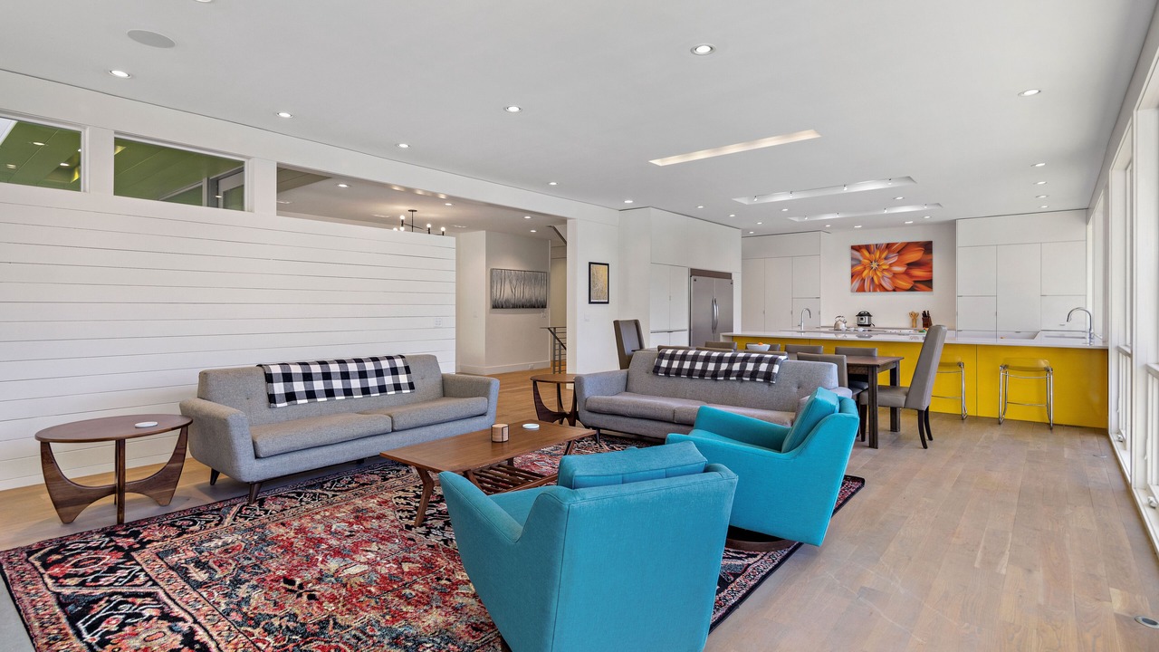 Photo of Livingroom in Fairview