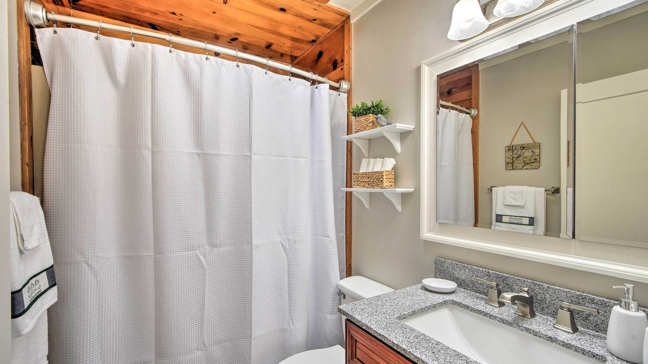 Photo of Bathroom in Murphy