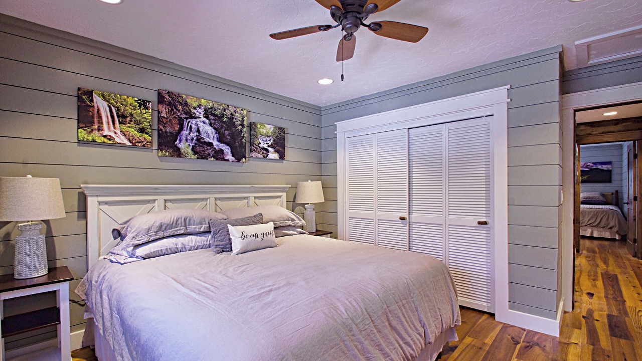Photo of Bedroom in Cullowhee