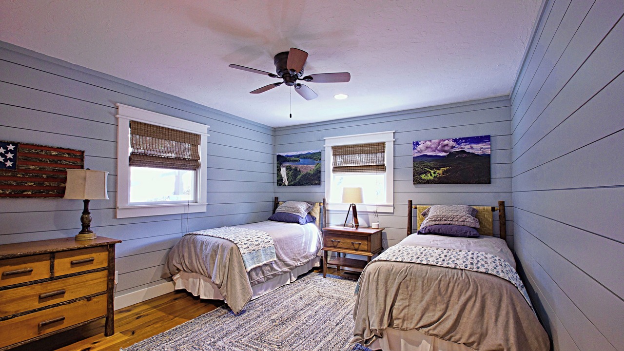 Photo of Bedroom in Cullowhee
