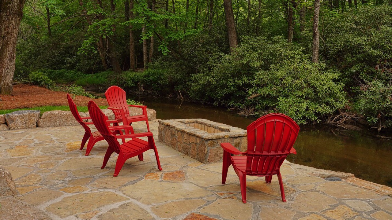 Photo of Patio Balcony in Cullowhee