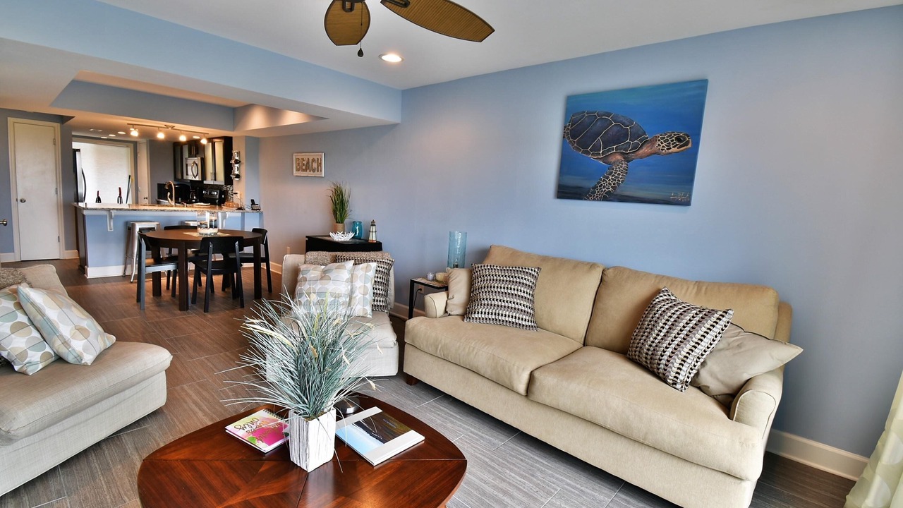 Photo of Livingroom in Oceanmarsh Subdivision