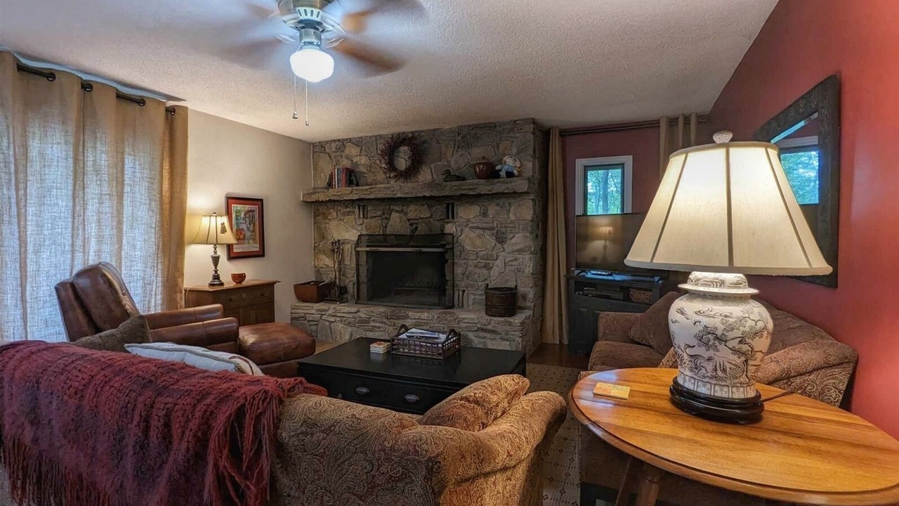 Photo of Livingroom in Lake Junaluska