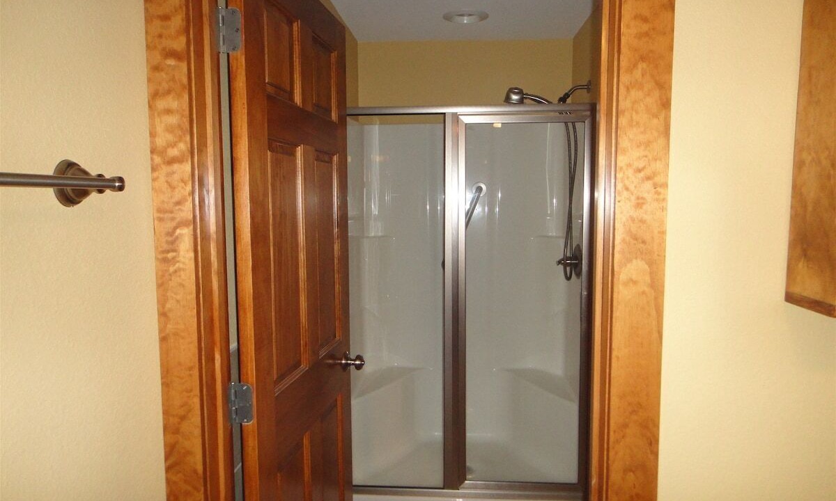 Photo of Bathroom in Lake Junaluska