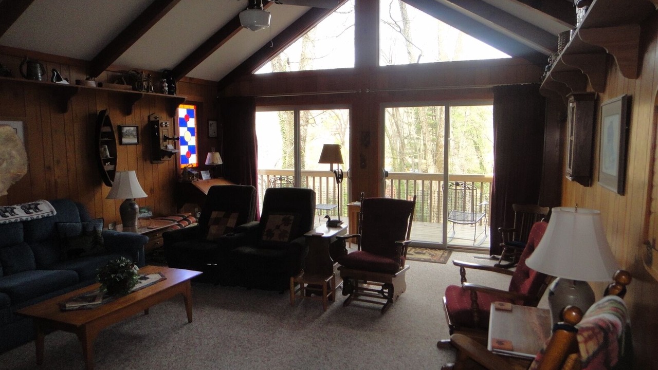 Photo of Bedroom in Lake Junaluska