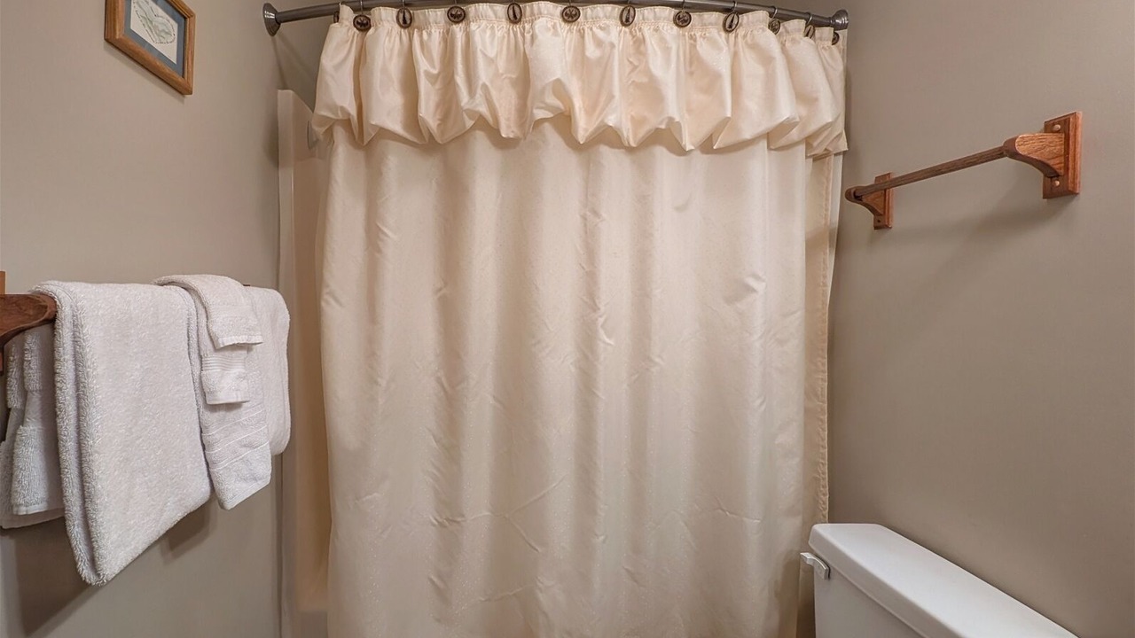 Photo of Bathroom in Lake Junaluska