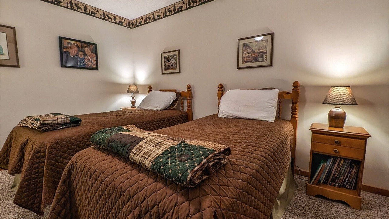 Photo of Bedroom in Lake Junaluska