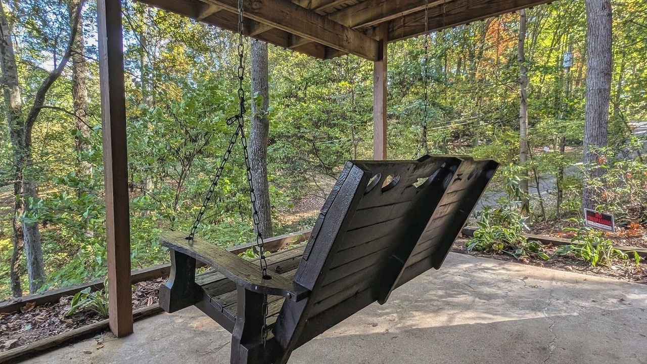 Photo of Patio Balcony in Lake Junaluska