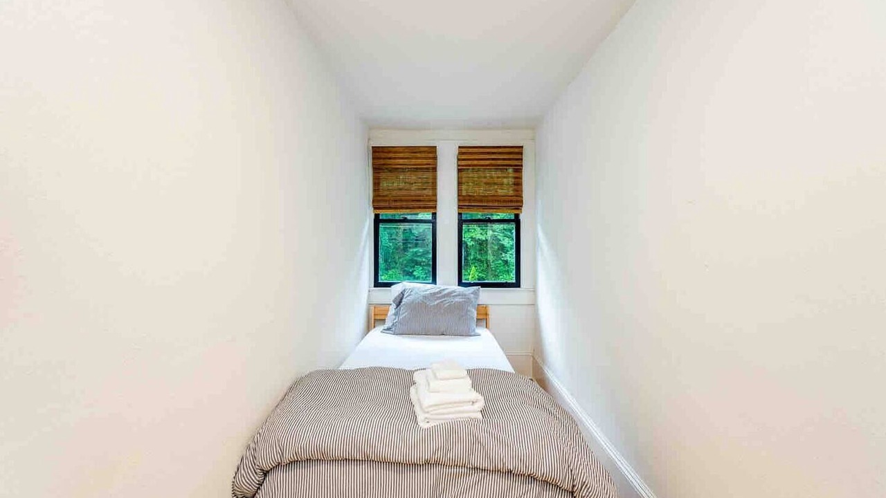 Photo of Bedroom in Flat Rock