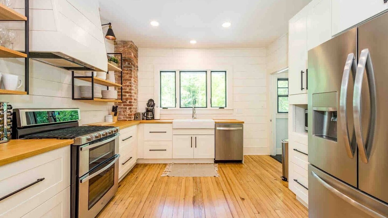 Photo of Kitchen in Flat Rock