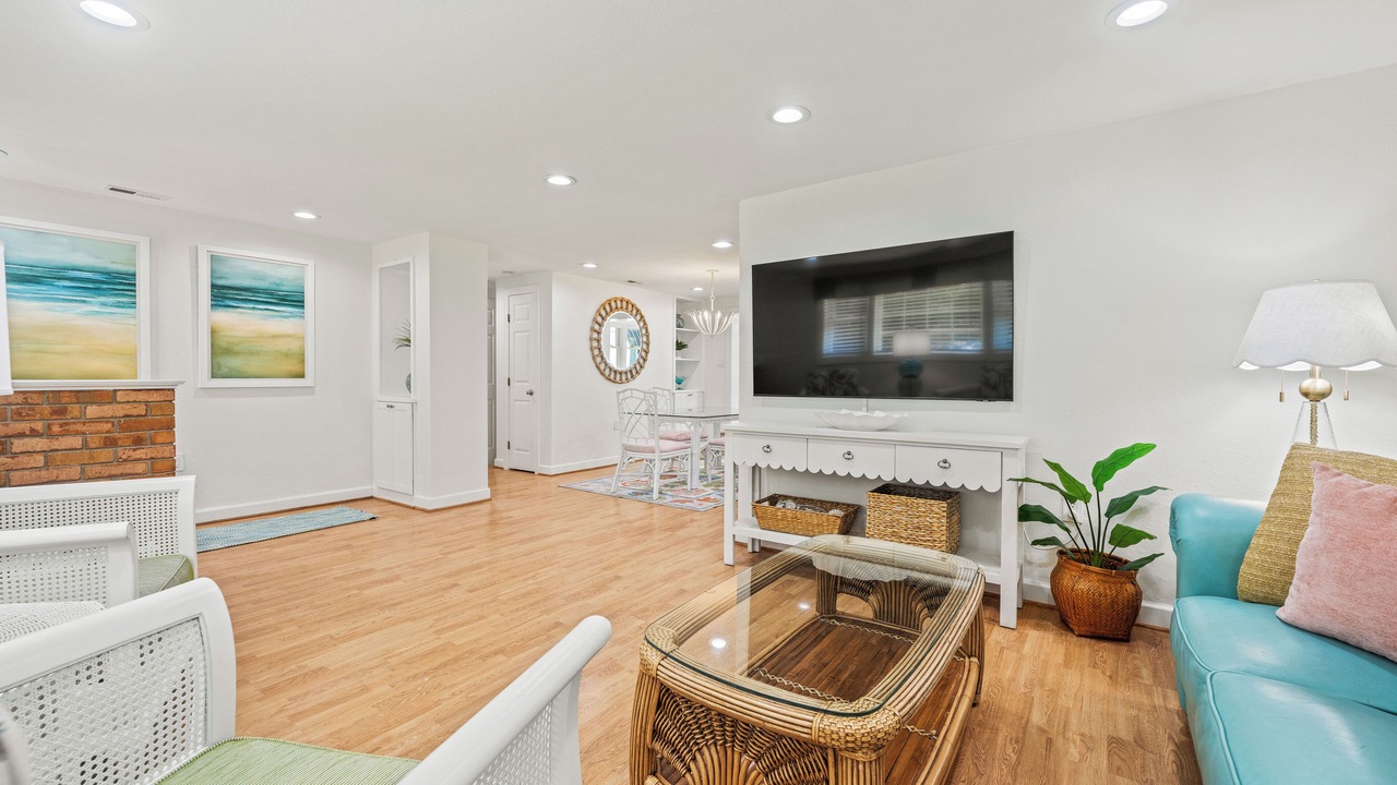Photo of Livingroom in Historic Downtown Manteo