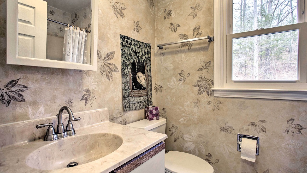 Photo of Bathroom in Gerton