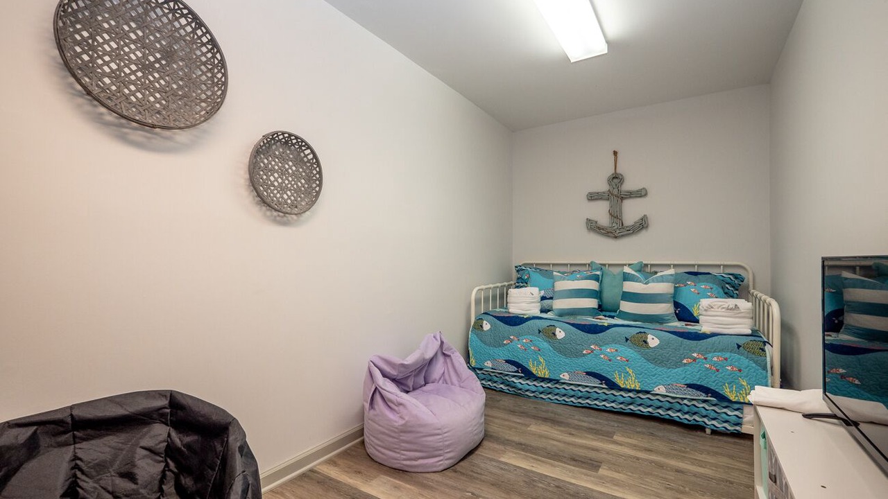 Photo of Bedroom in Lawton Woods