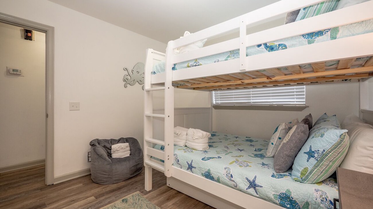 Photo of Bedroom in Lawton Woods