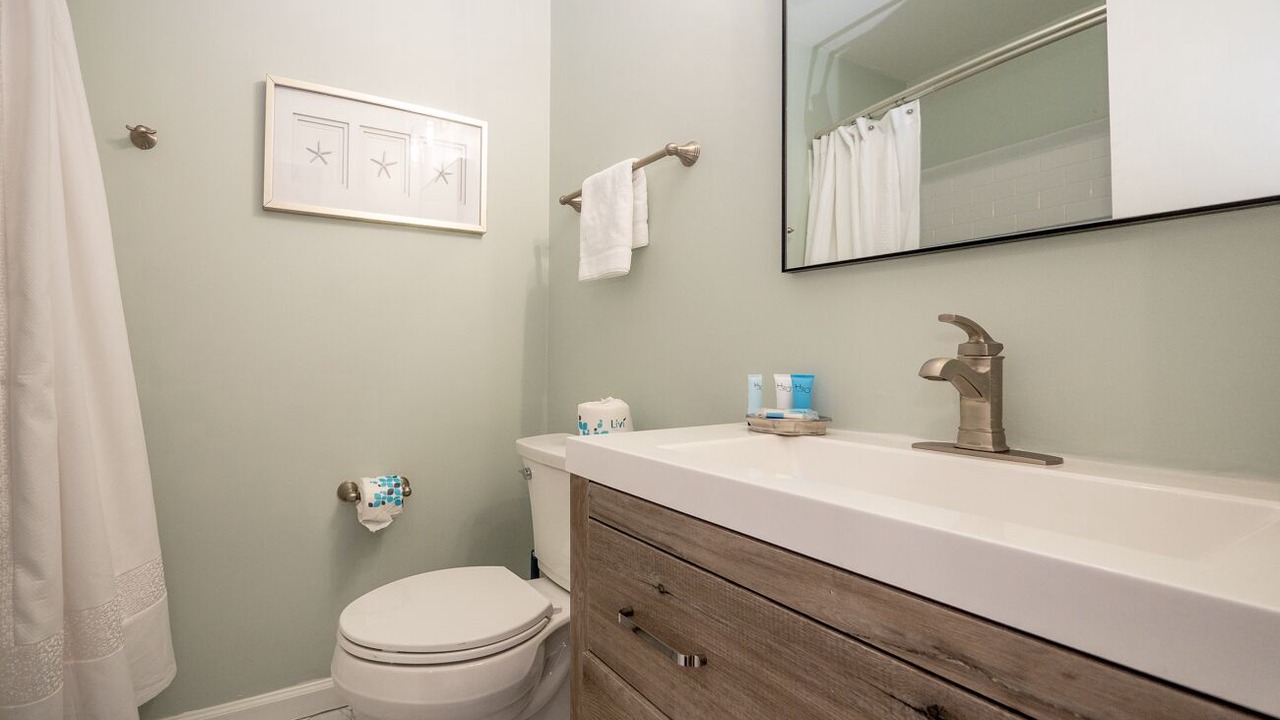 Photo of Bathroom in Lawton Woods