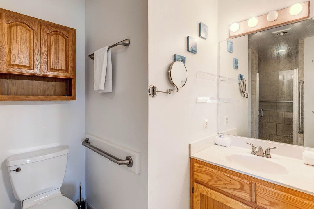 Photo of Bathroom in Sea Scape