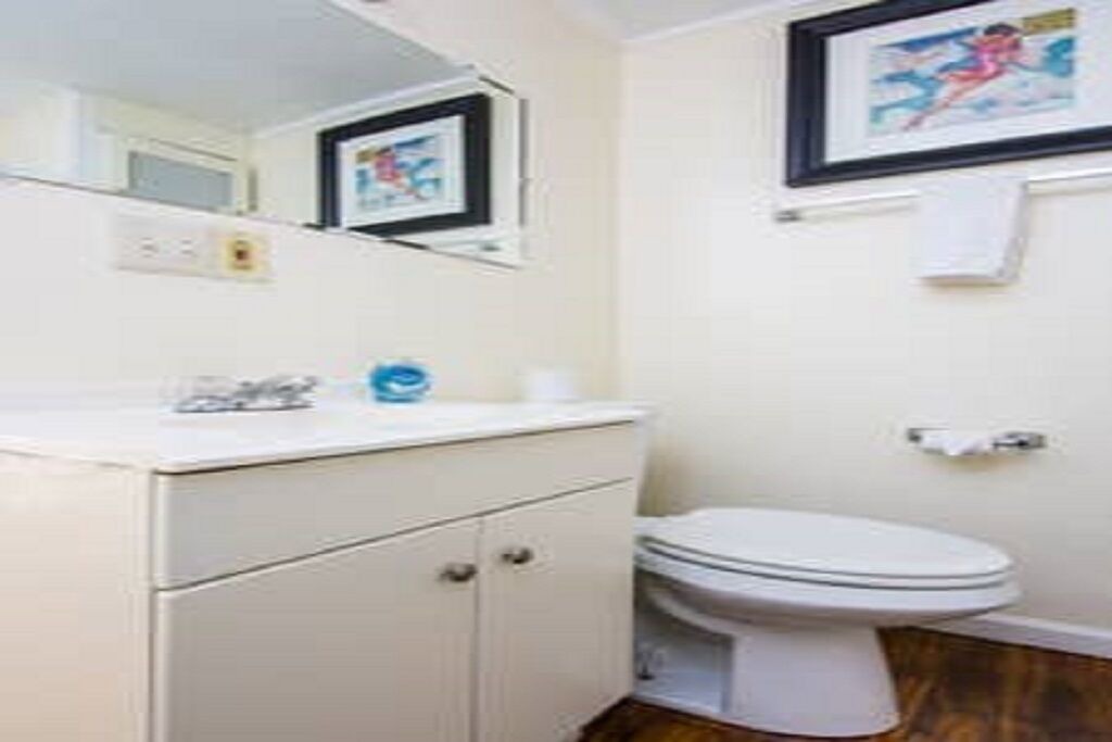 Photo of Bathroom in Maxwell