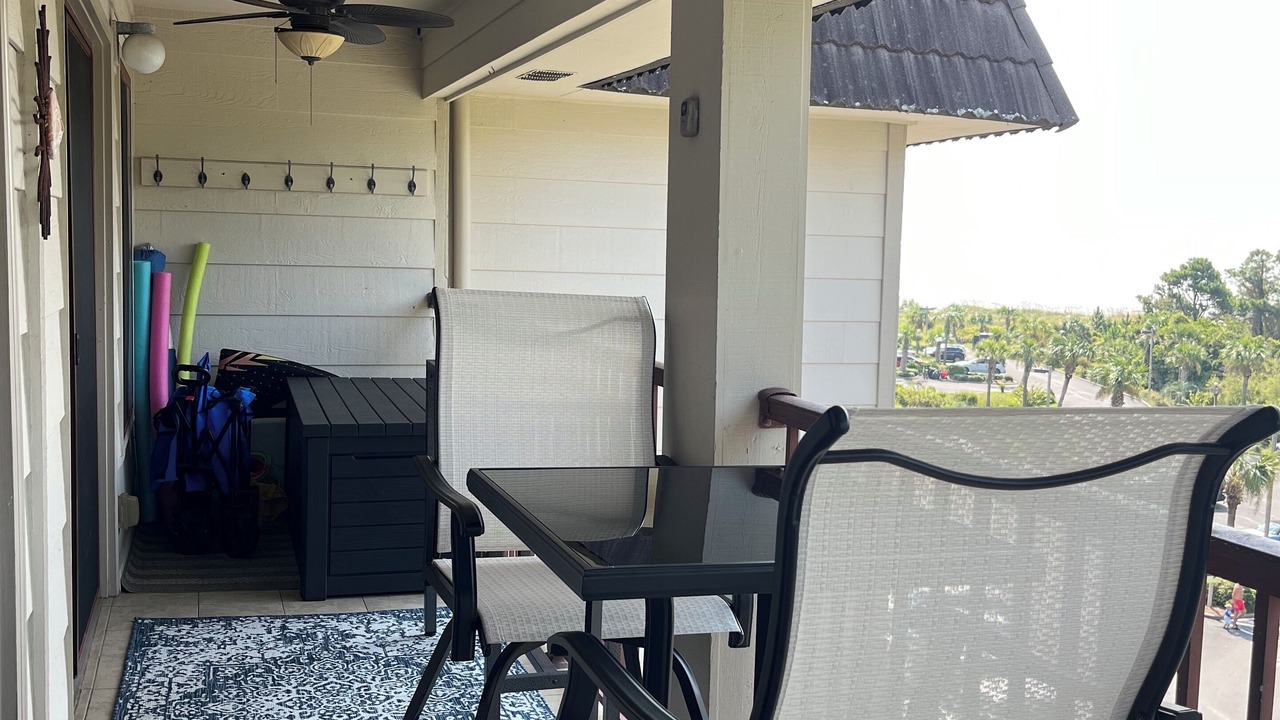 Photo of Outdoor in Folly Field