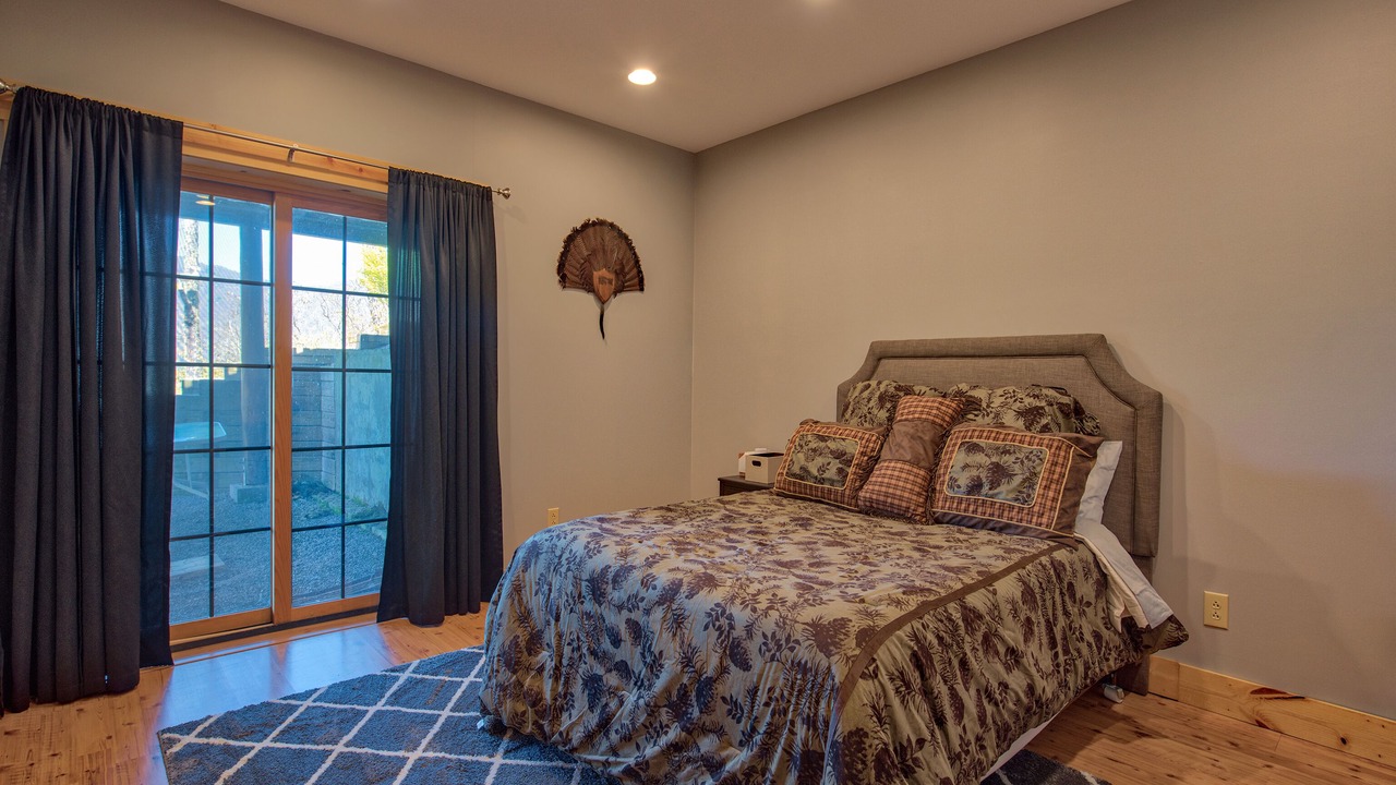 Photo of Bedroom in Maggie Valley
