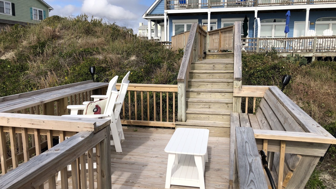 Photo of Patio Balcony in Emerald Isle