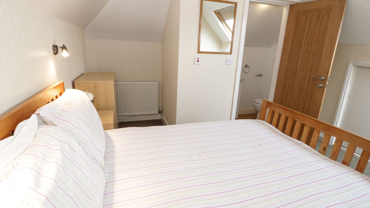 Photo of Bedroom in Llandudno