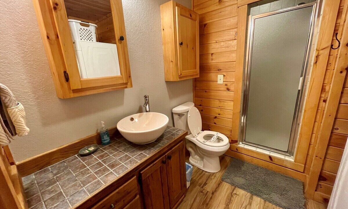 Photo of Bathroom in Grassy Creek