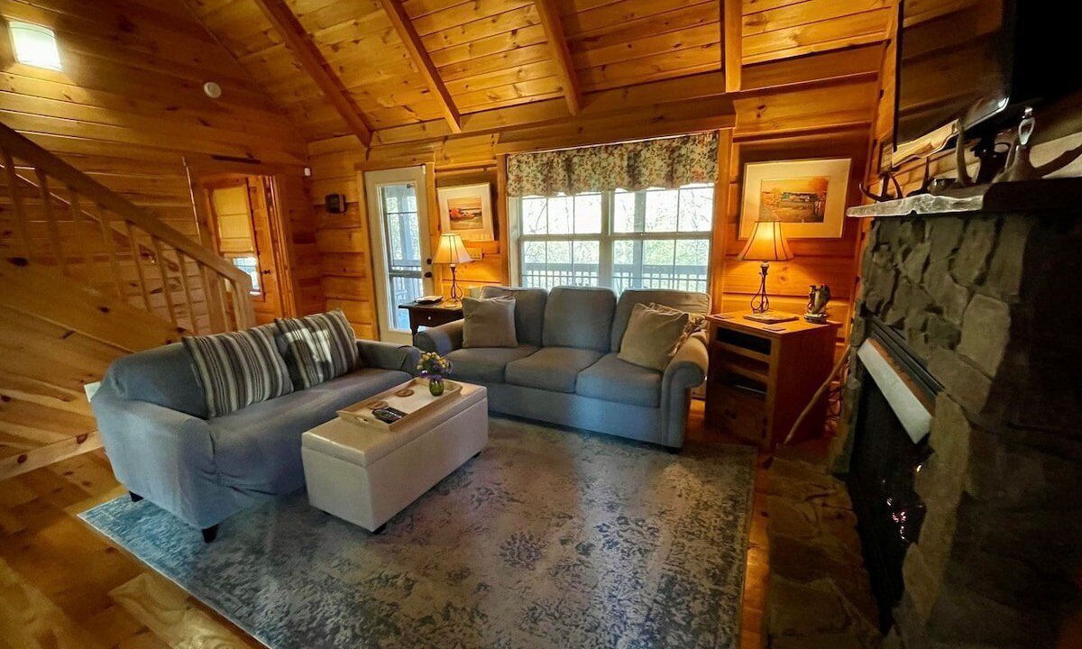 Photo of Bedroom in Grassy Creek