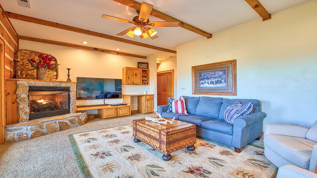 Photo of Livingroom in Waynesville