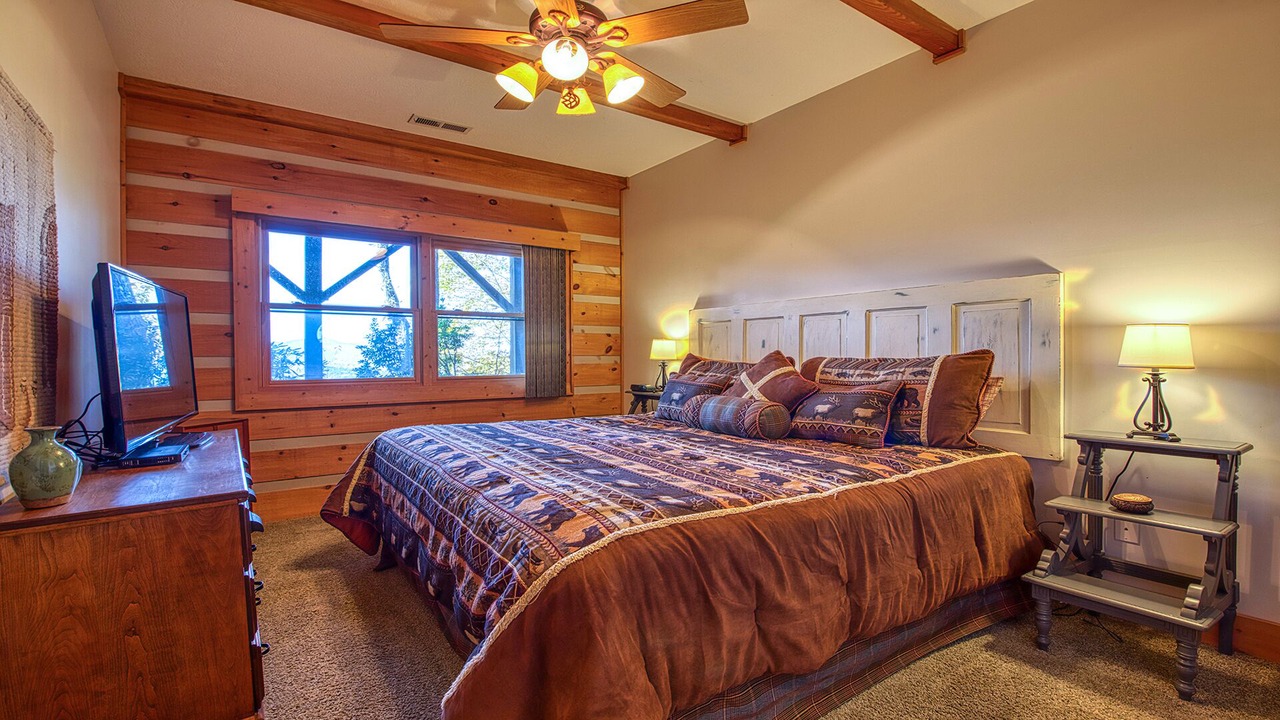 Photo of Bedroom in Waynesville