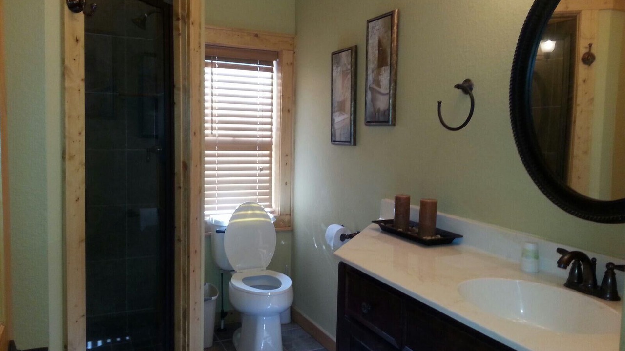 Photo of Bathroom in Maggie Valley