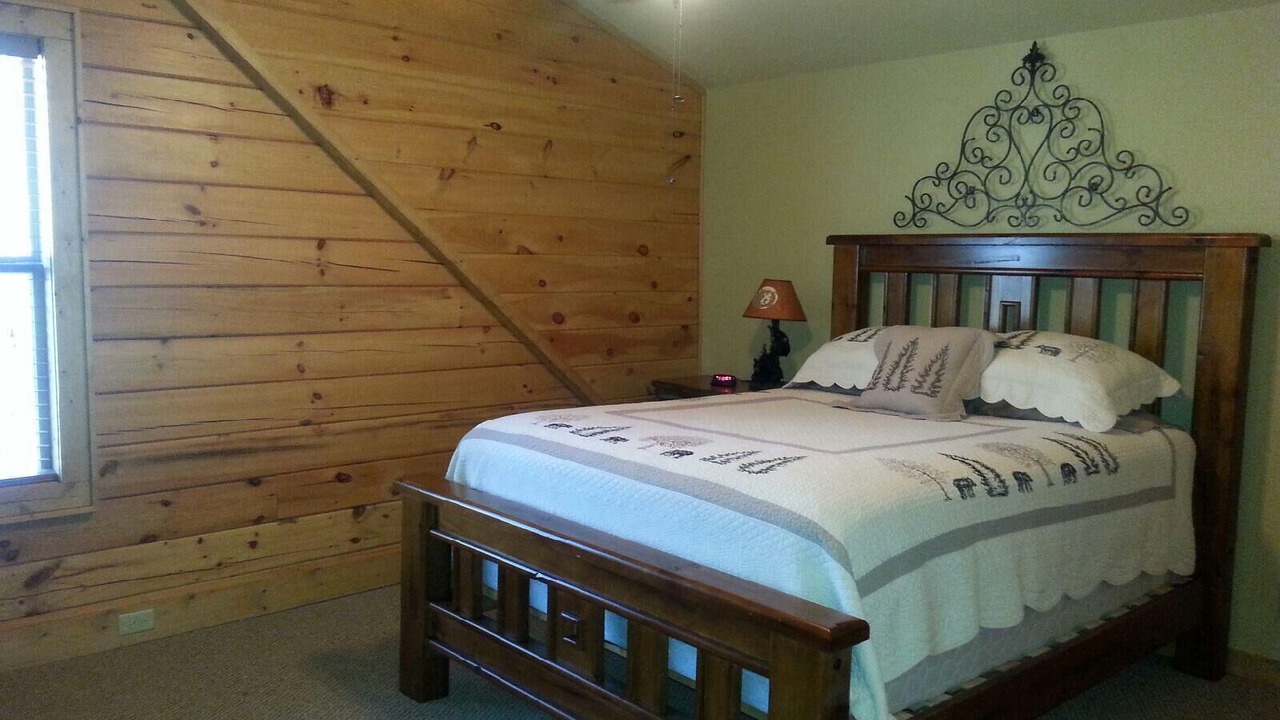 Photo of Bedroom in Maggie Valley