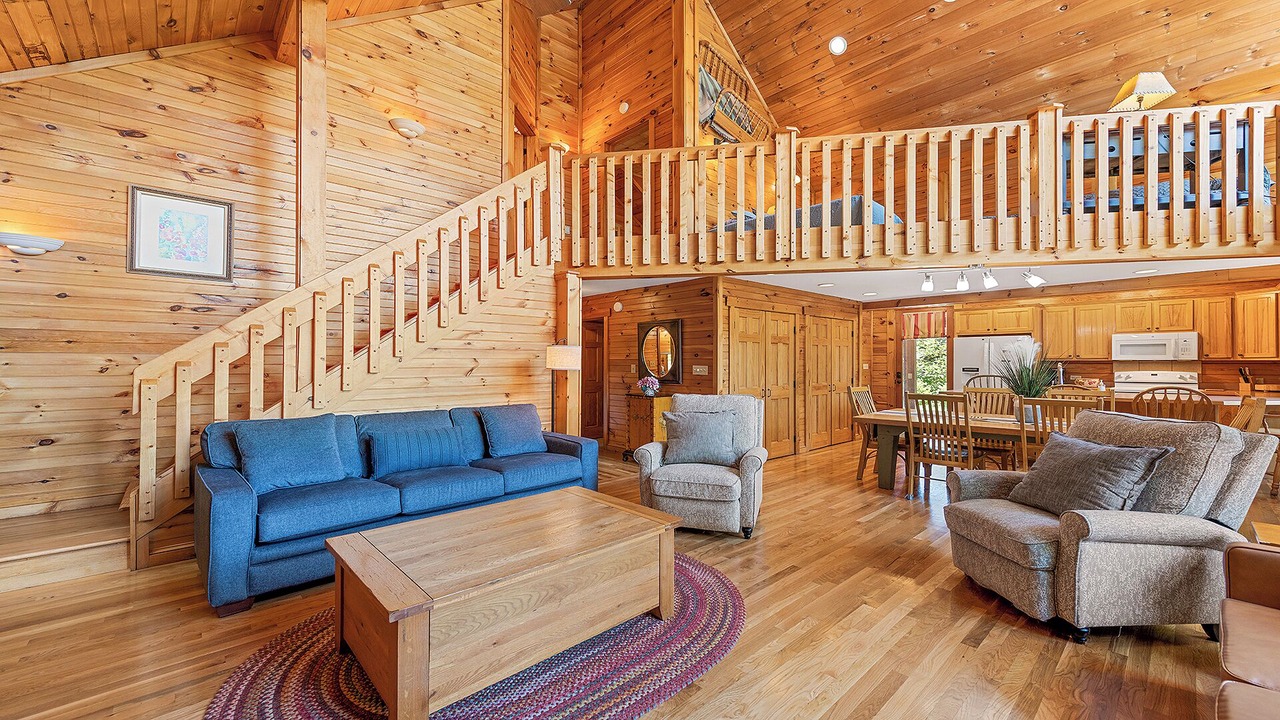 Photo of Livingroom in Maggie Valley