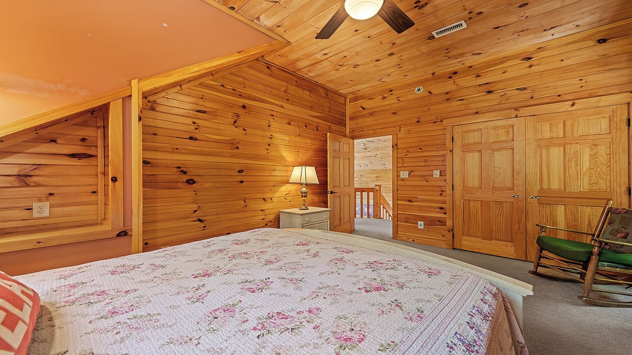 Photo of Bedroom in Maggie Valley