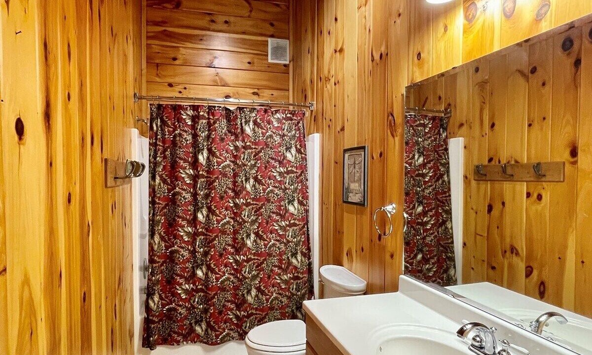 Photo of Bathroom in Jefferson