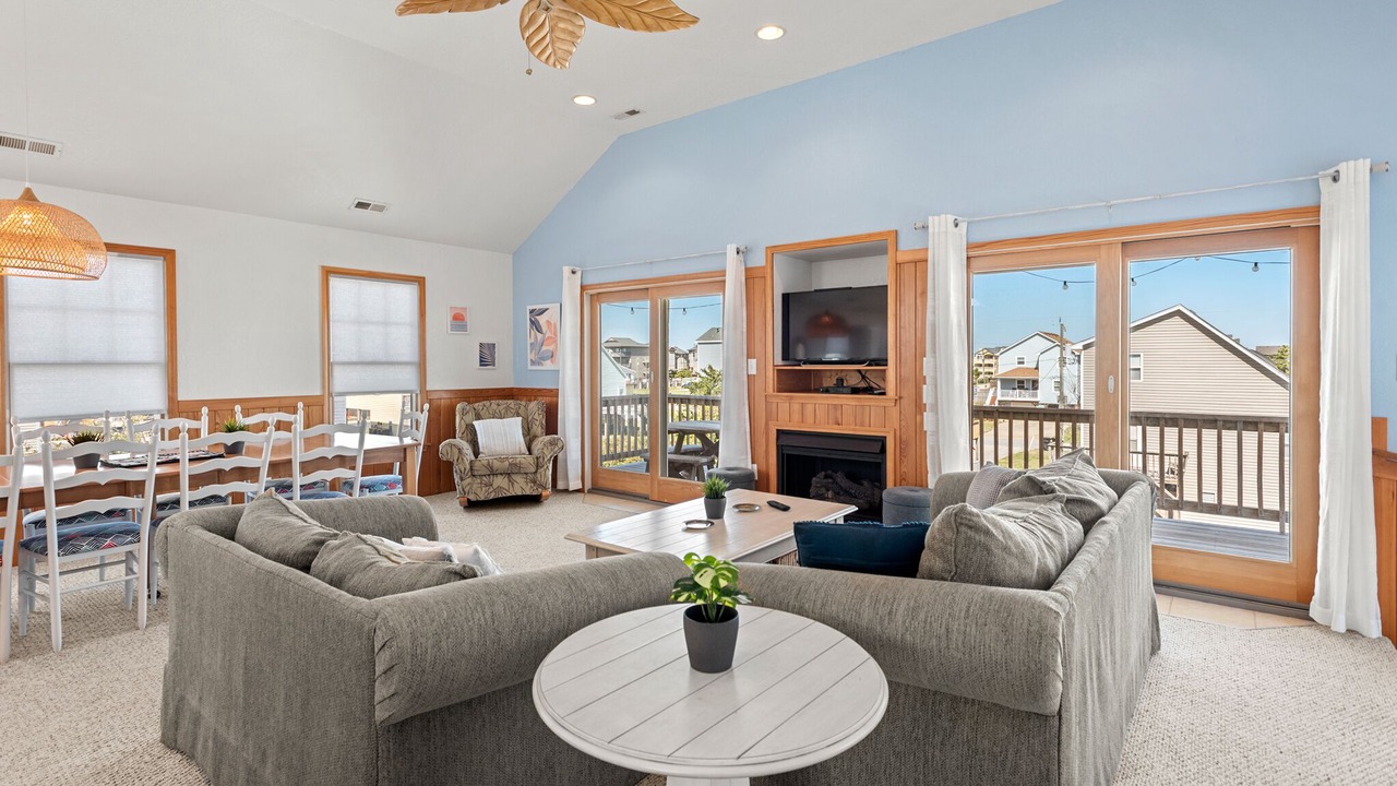 Photo of Livingroom in Kill Devil Hills