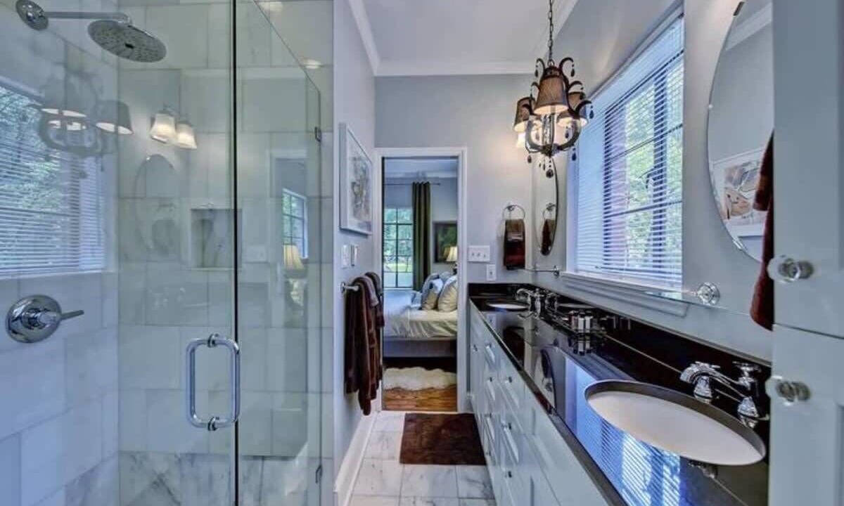 Photo of Bathroom in Myers Park