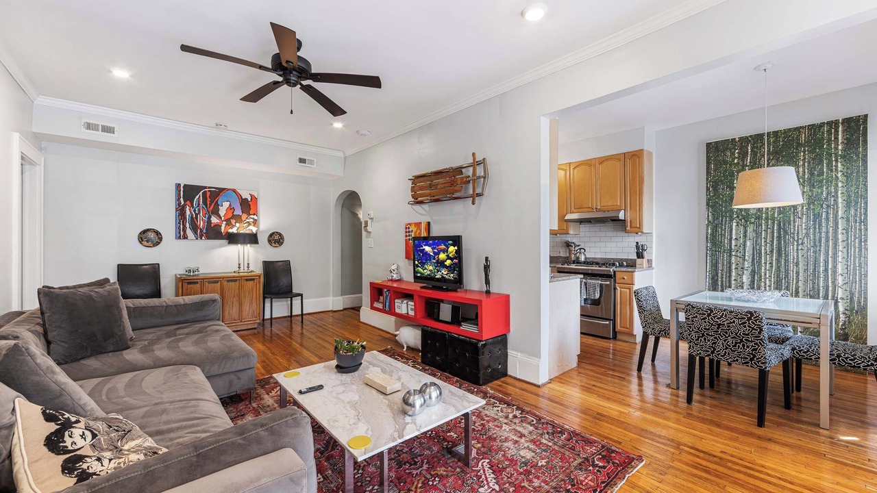 Photo of Livingroom in Cherry
