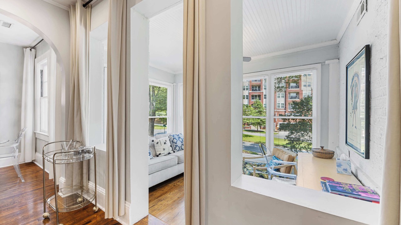 Photo of Livingroom in Cherry