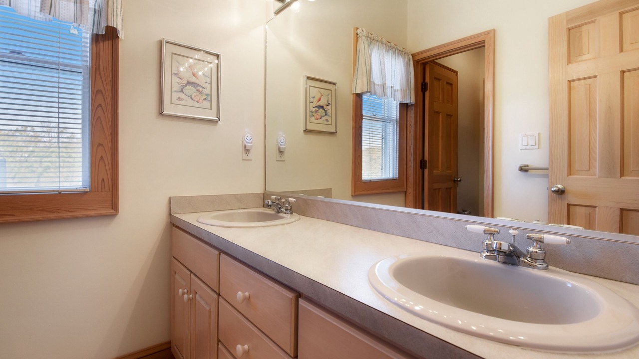 Photo of Bathroom in Spindrift