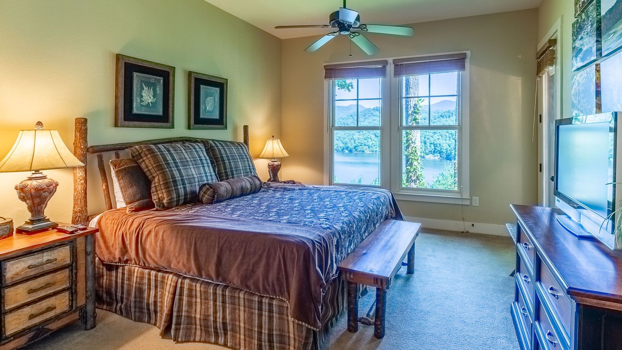 Photo of Bedroom in Bear Lake Reserve