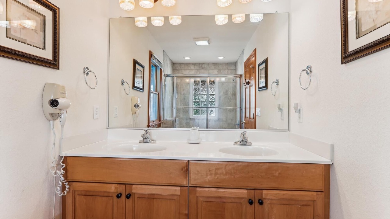 Photo of Bathroom in Ocean Sands