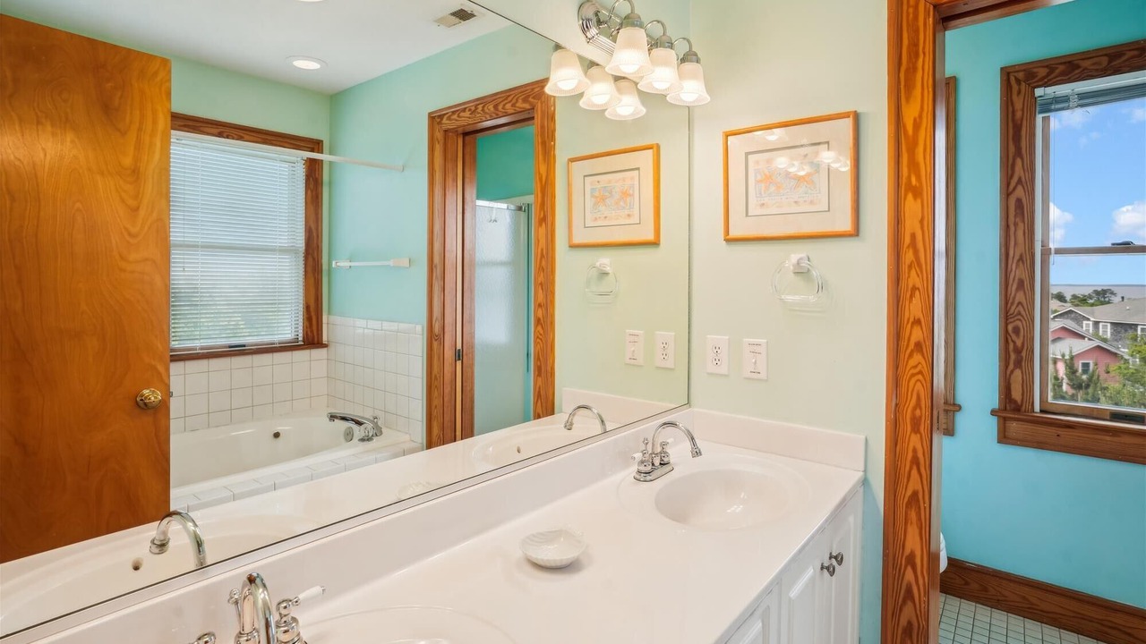 Photo of Bathroom in Carolina Dunes